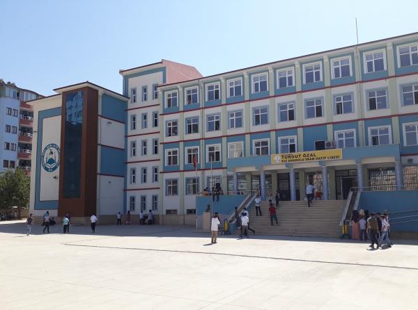 Turgut Özal Kız Anadolu İmam Hatip Lisesi Fotoğrafı